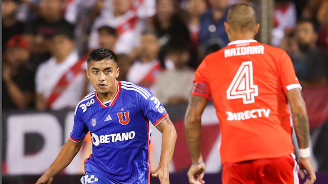 Universidad de Chile sufrió la remontada de River Plate en un intenso amistoso en Salta