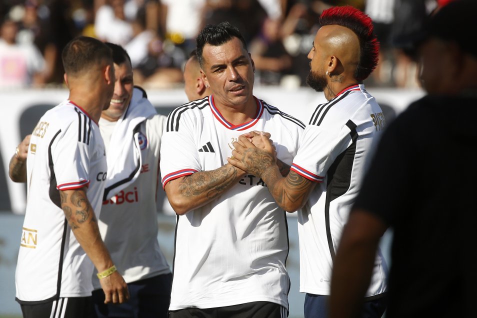 Seleccionados Vidal, Medel, Pavez y Suazo estuvieron en la despedida de Paredes