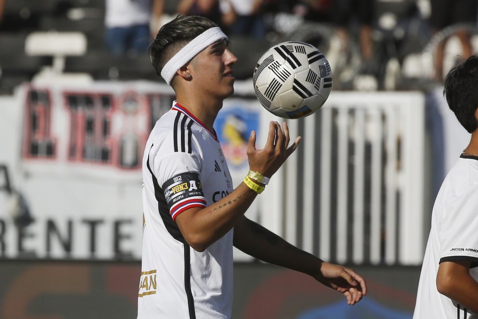 Las postales que dejó la presencia de Pailita en la despedida de Esteban Paredes