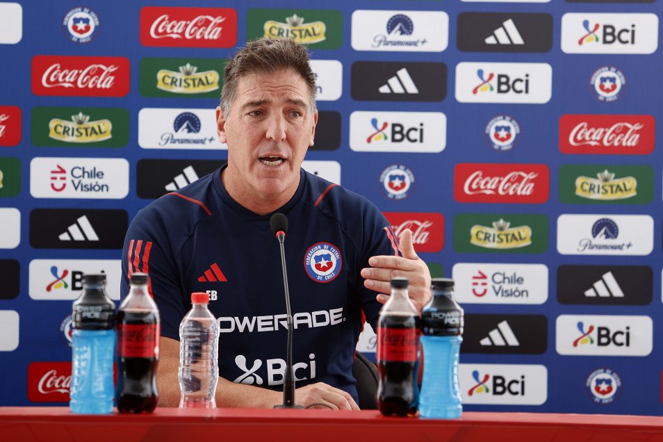 Eduardo Berizzo invitó a la gente a creer en la Roja