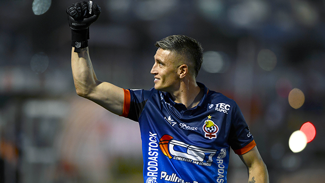 Leandro Requena recordó su gol a Colo Colo: Se me pasó un poco la fuerza