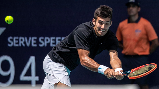 El genial punto de Cristian Garin en su derrota ante Stefanos Tsitsipas