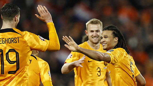 Aké marcó un doblete y encaminó la goleada de Países Bajos frente a Gibraltar