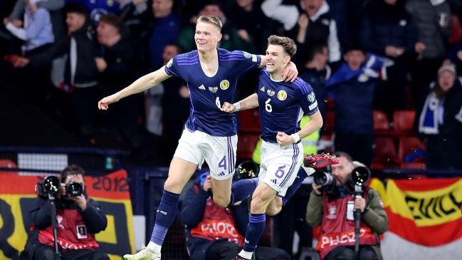 Escocia dio la sorpresa y venció a España con un doblete de McTominay en el camino a la Euro