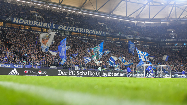 Espectador falleció tras desvanecerse en las tribunas en pleno partido de fútbol