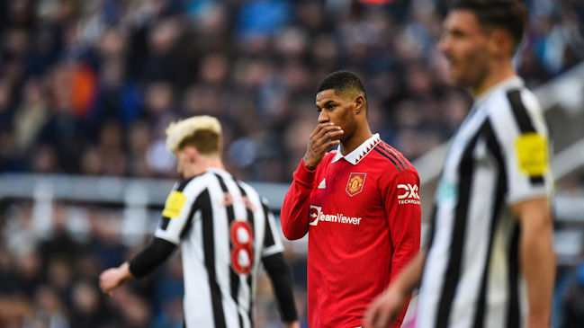 Newcastle neutralizó a Manchester United y entró en puestos de clasificación a Champions