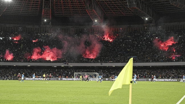 Presidente de Napoli pidió Ley Thatcher en Italia para frenar a hinchas radicales de su club