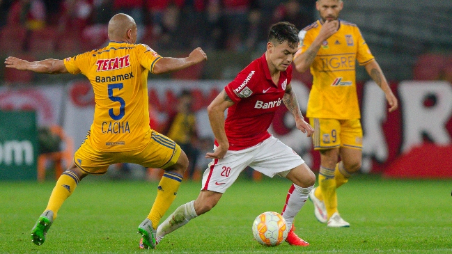 Inter de Porto Alegre inscribió a Charles Aránguiz para la Copa Libertadores