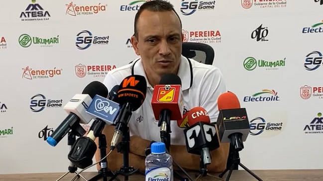 DT de Deportivo Pereira advirtió a Colo Colo: Estamos preparados