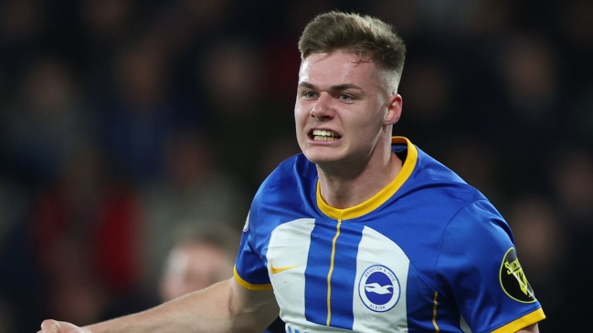 Golazo de taco pavimentó importante victoria de Brighton en la Premier League