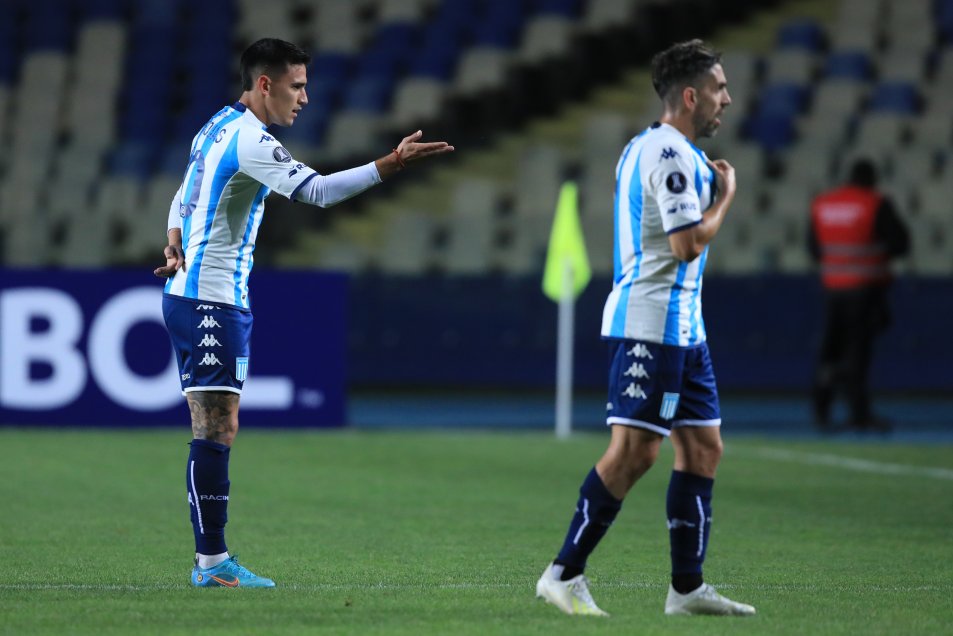 Racing amargó el arranque de Ñublense en Copa Libertadores y festejó el triunfo en Concepción