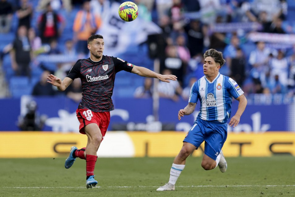 Los hermanos Iñaki y Nico Williams guiaron el triunfo de Athletic de Bilbao sobre Espanyol