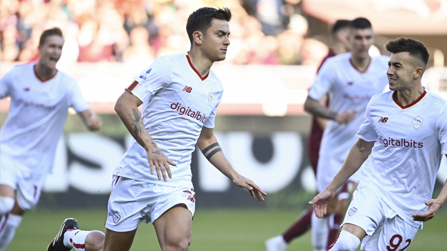 AS Roma subió a zona de Champions en Italia gracias a un penal de Dybala ante Torino