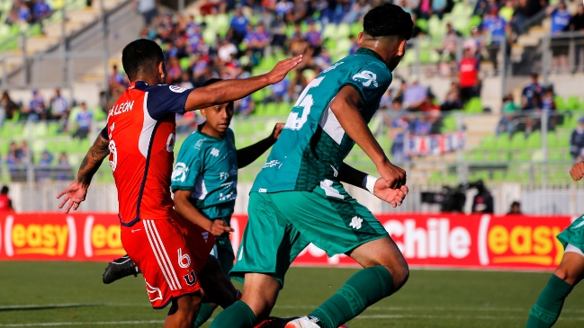 Yonathan Andía abrió los fuegos en el segundo tiempo y siguió golpeando a Chimbarongo