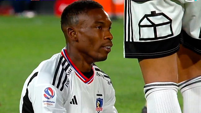 Fabián Castillo duró pocos minutos y salió lesionado ante Santiago City