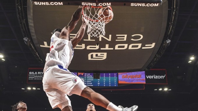 Los Angeles Clippers venció a Phoenix Suns en un partido que se repetirá en playoffs