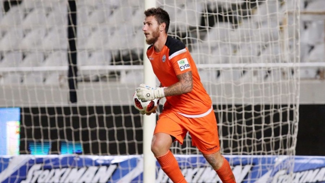 Arquero fue acusado de violación y su club lo desvinculó