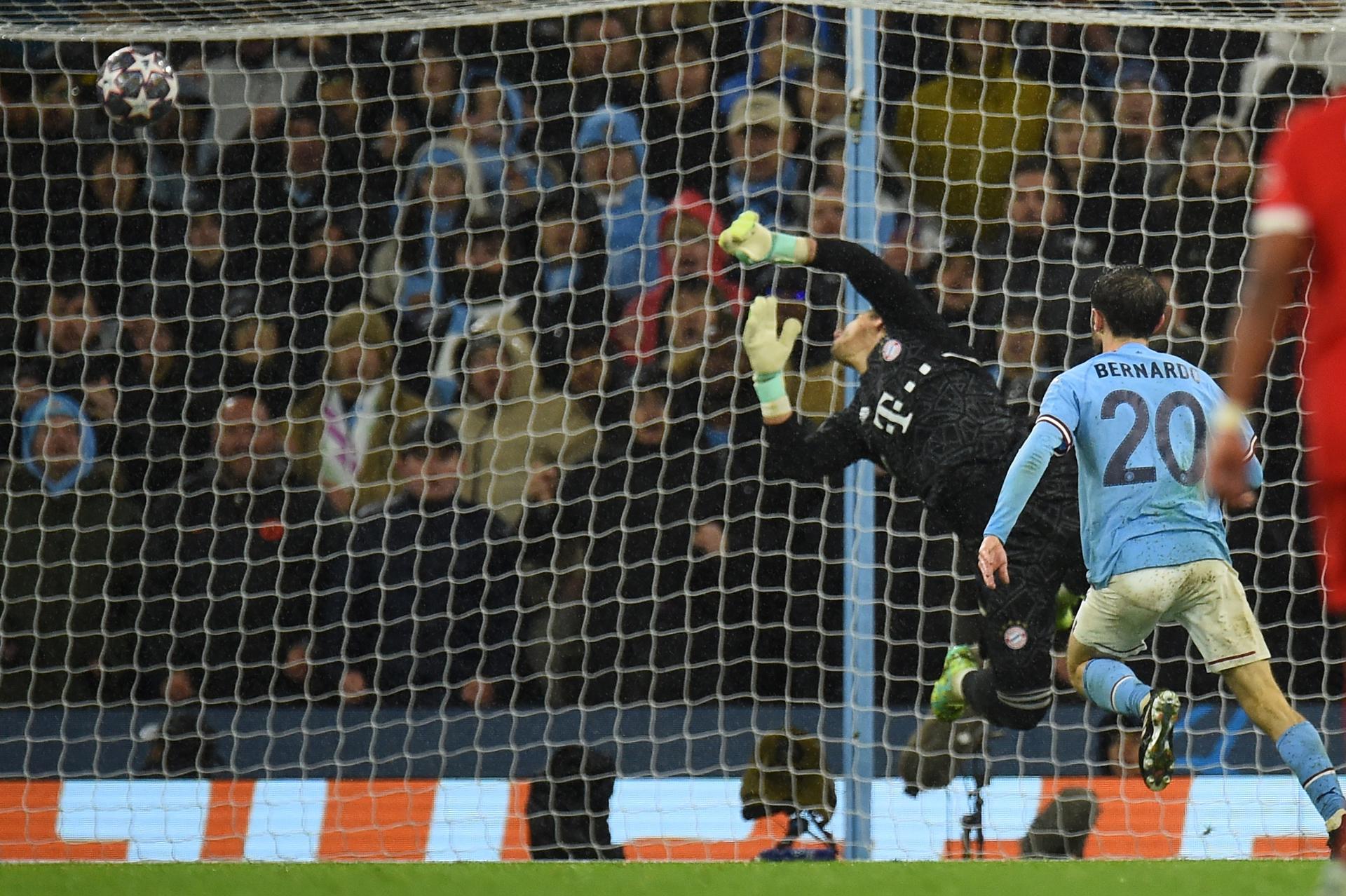 Bernardo Silva anotó para Manchester City ante Bayern tras grosero error de Upamecano