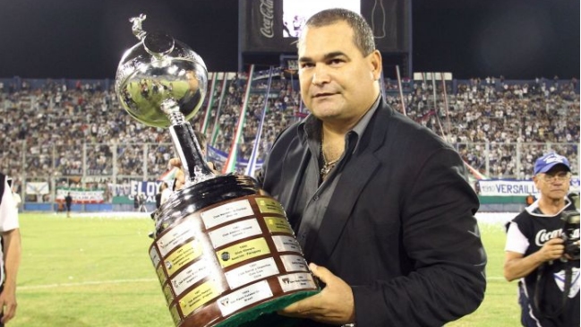 Opositora argentina propuso a José Luis Chilavert ser candidato a intendente