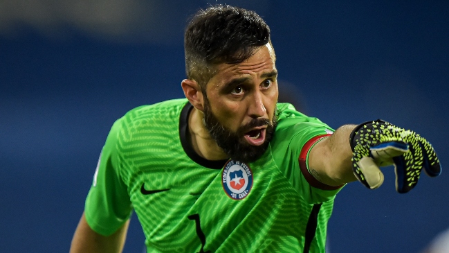 Brayan Cortés: Claudio Bravo es el mejor arquero de la historia de Chile