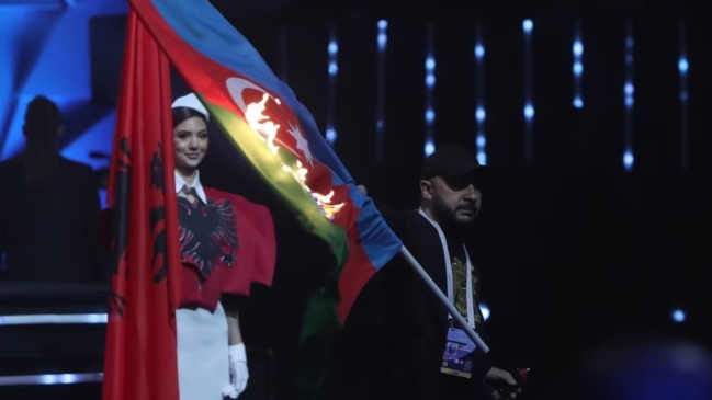 Polémica en Europeo de Halterofilia: Armenio quemó bandera de Azerbaiyán