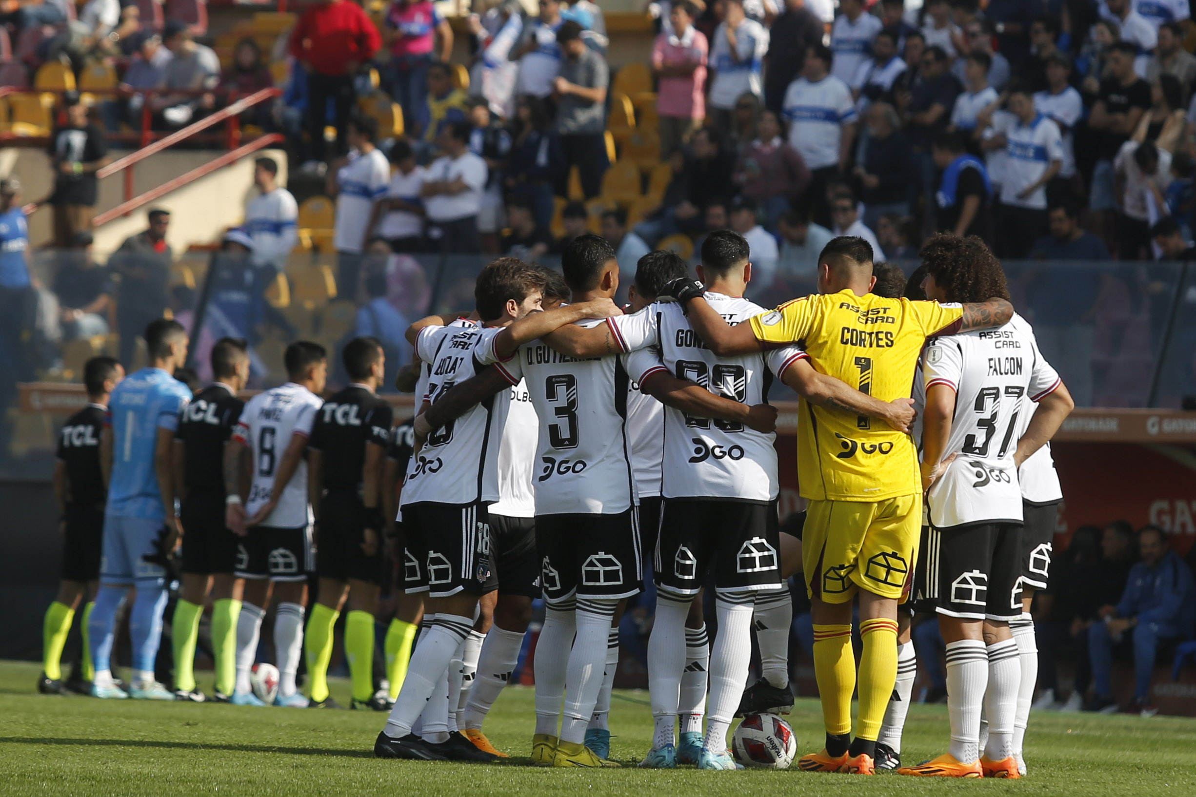 “Chilealbo”: Colo Colo aguantó con uno menos y rescató un punto ante la UC