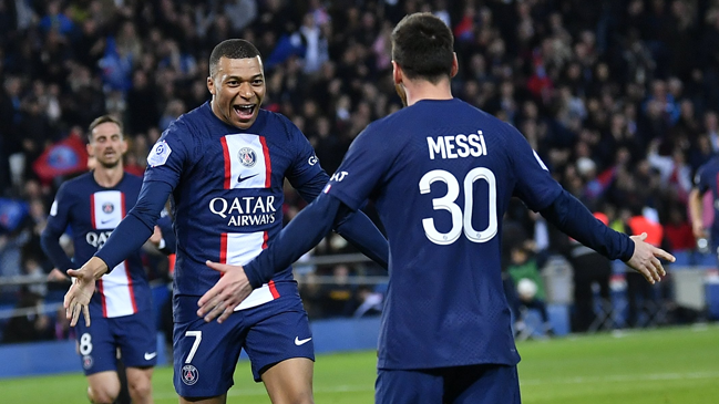 ¡Espectacular! Mbappé asistió de taco a Messi para un gran golazo de PSG sobre Lens