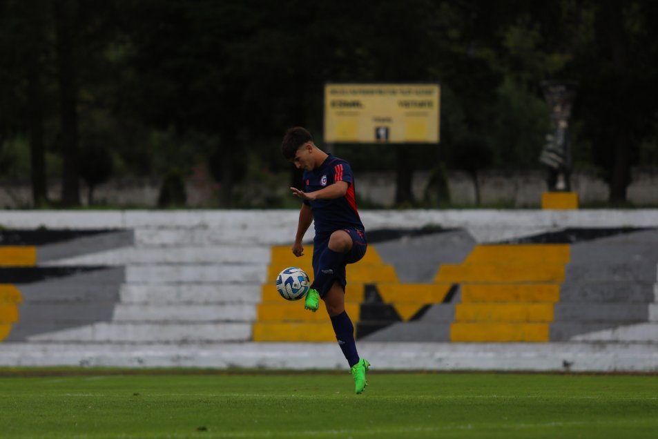 La Roja Sub 17 realizó su primera práctica de cara al duelo con Venezuela en el Sudamericano