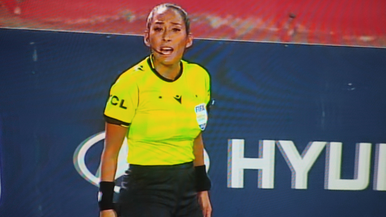 “¿Qué te pasa?”: La molestia de Cindy Nahuelcoy durante el duelo de Curicó y Unión Española