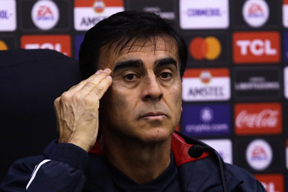 Gustavo Quinteros abordó acusación contra Jordhy Thompson y anticipó duelo con Monagas