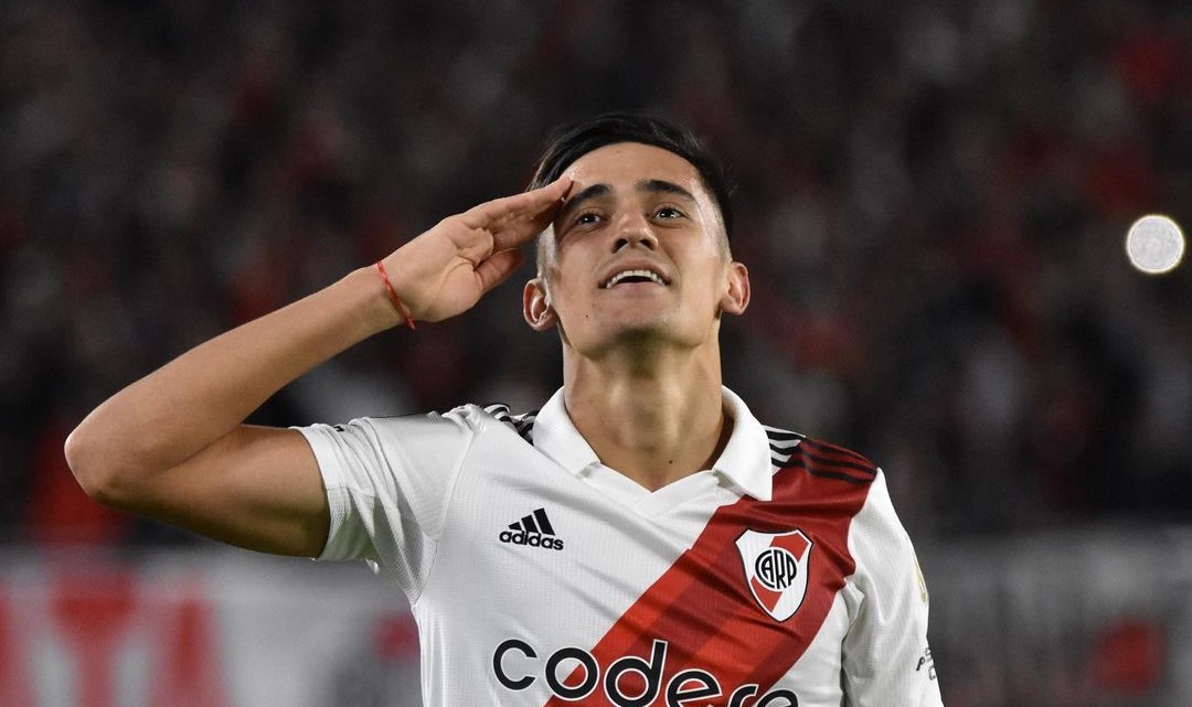 [VIDEO] ¡Globito! El tremendo golazo de Pablo Solari para River Plate ante Sporting Cristal