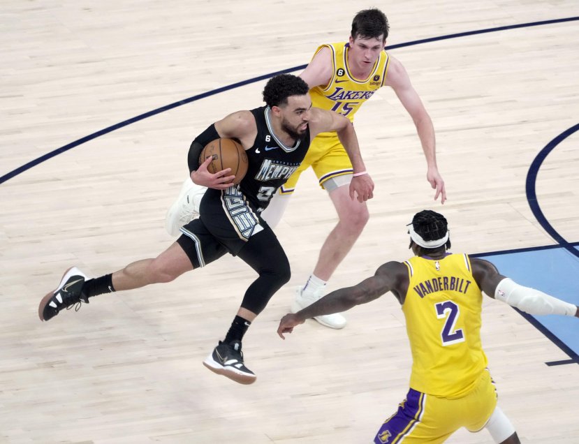 Memphis Grizzlies venció a los Lakers e igualó la serie en los play-offs