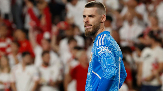 [VIDEO] De Gea regaló el tercer gol a Sevilla y complicó más a Manchester United