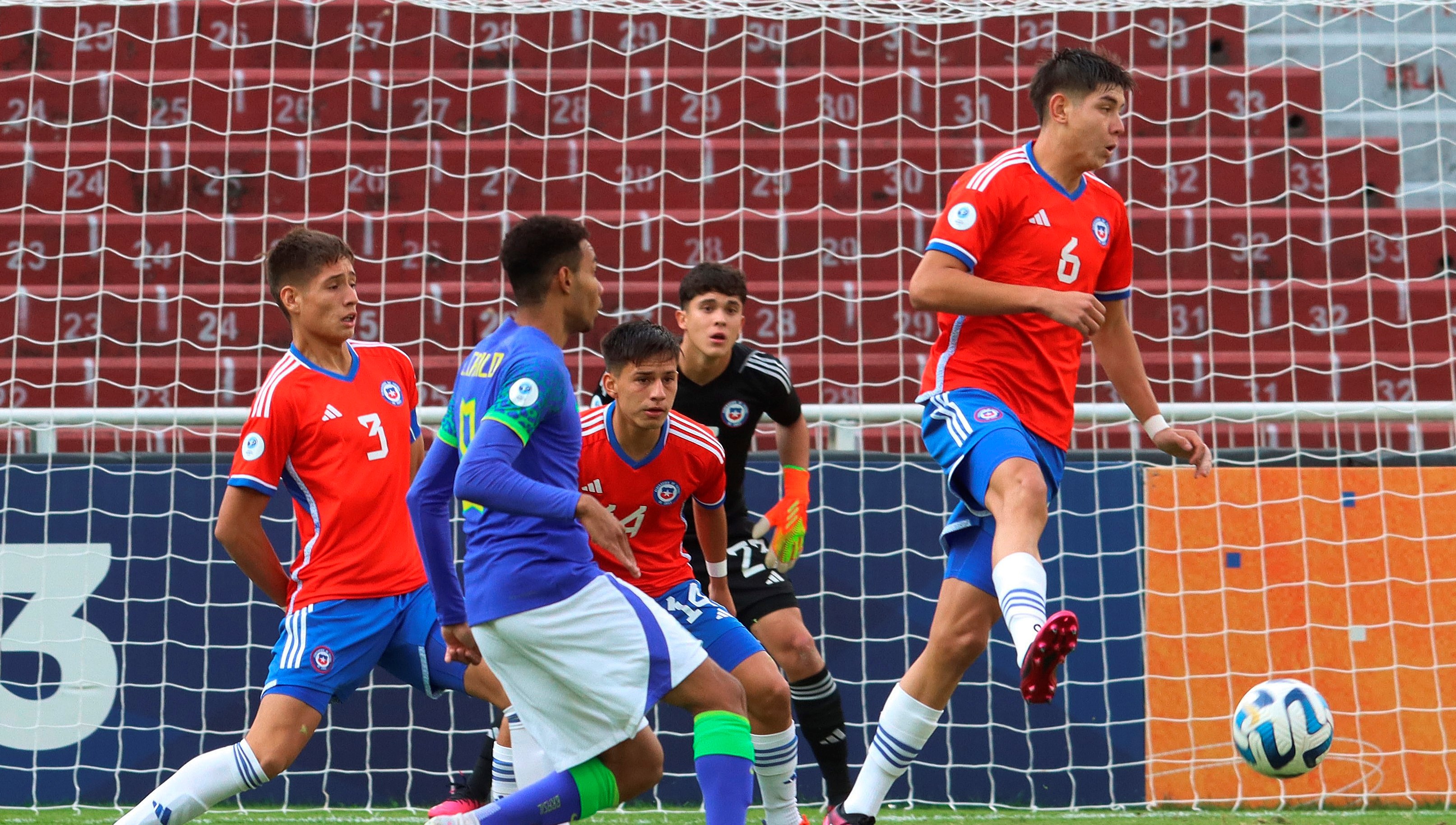 La Roja fue superada por Brasil y sumó una nueva decepción en el Sudamericano Sub 17