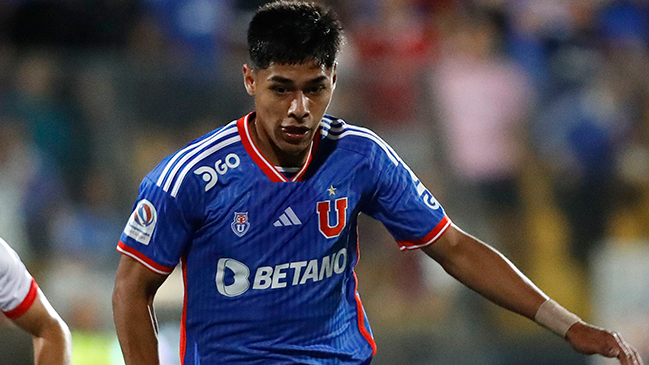 Darío Osorio será convocado para duelo de Universidad de Chile contra Everton