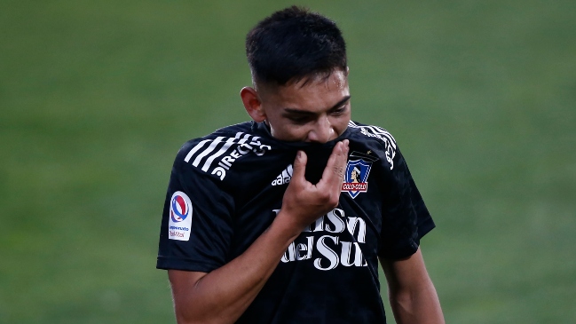 Colo Colo anunció que demandará a Joan Cruz y al club que lo contrató