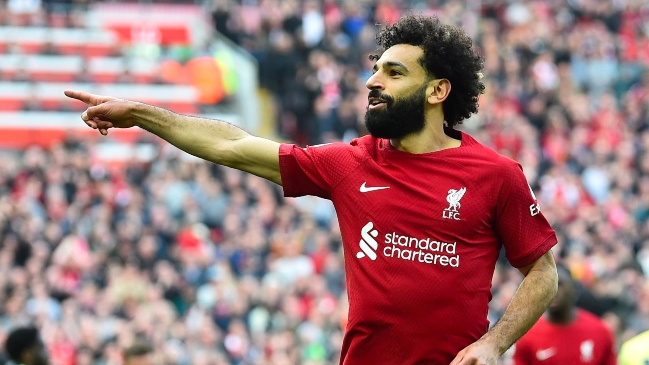 Jota y Salah le dieron un valioso triunfo a Liverpool para acercarse a la Champions