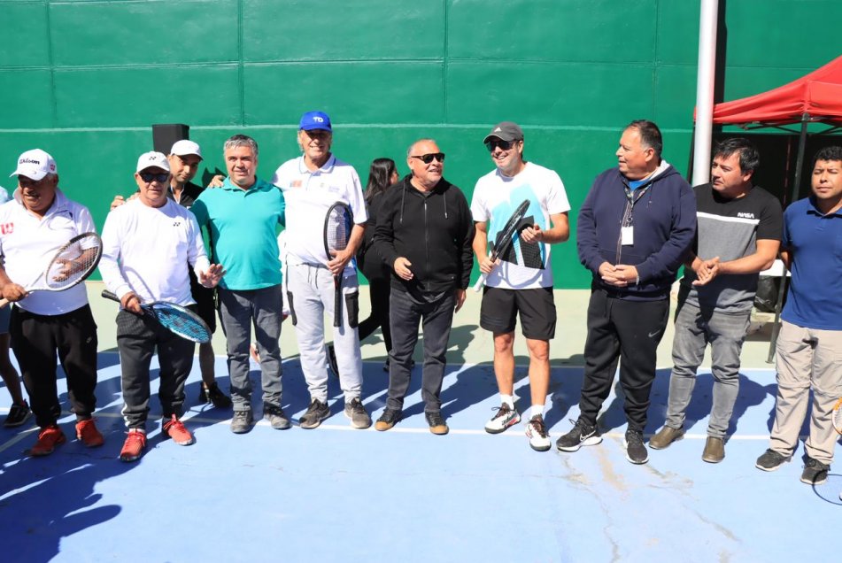 Nicolás Massú y Hans Gildemeister realizaron clínicas de tenis en La Ligua y Petorca
