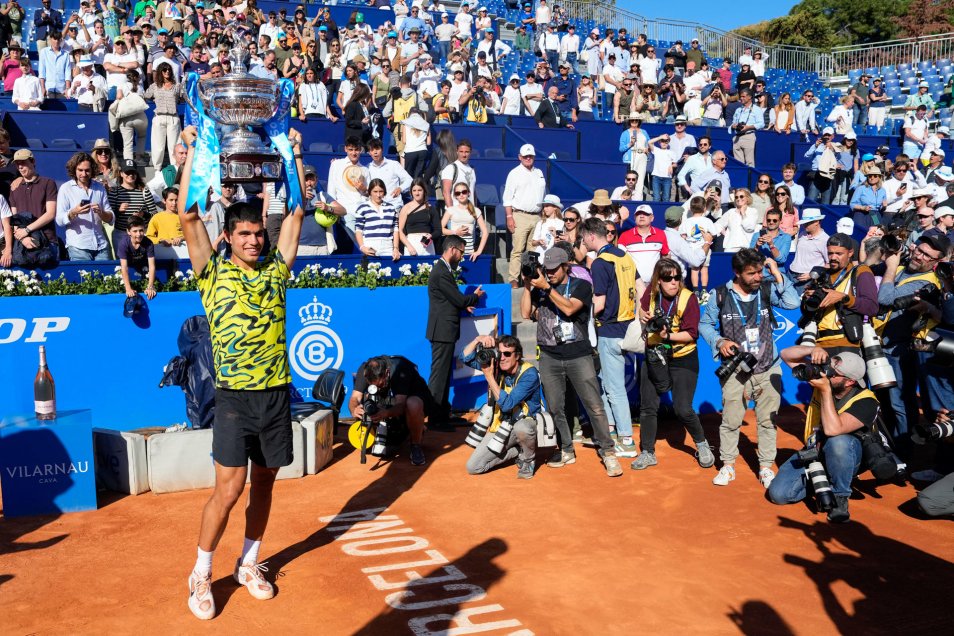 La euforia de “Carlitos” Alcaraz tras gritar campeón en Barcelona