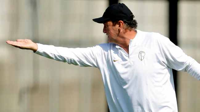 Jugadoras e hinchas de Corinthians cuestionaron a Cuca por caso de abuso sexual a menor