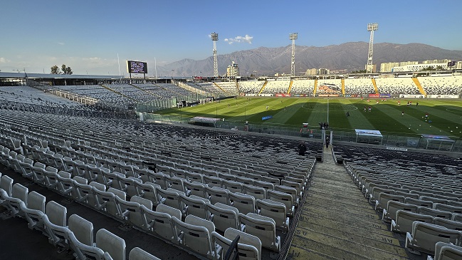 Blanco y Negro aplicó derecho de admisión a barristas que ingresaron cortejo al Monumental