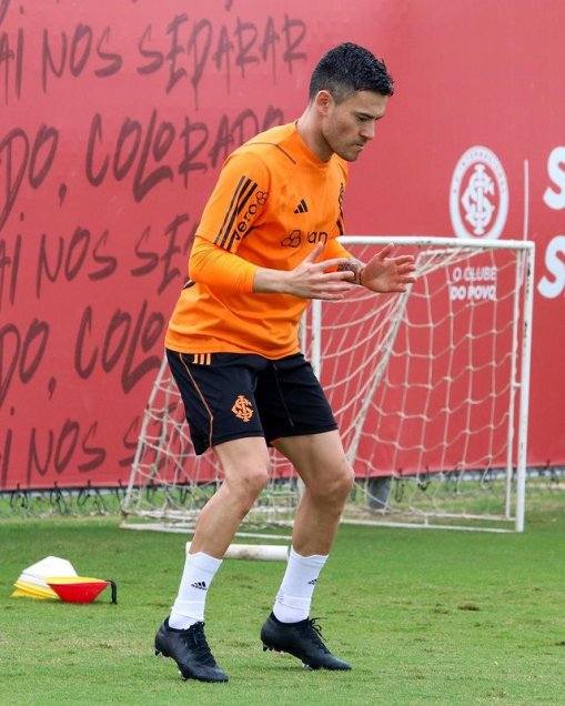 Charles Aránguiz entrenó con Inter en medio de su recuperación