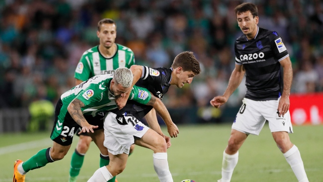 Betis cosechó amargo empate con Real Sociedad y complicó su opción de clasificar a la Champions