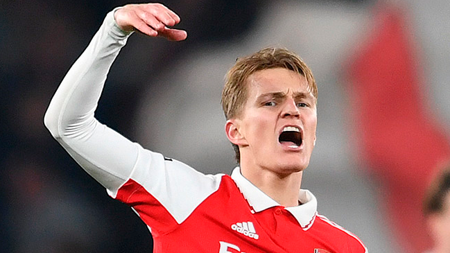 Manchester City y Arsenal animan duelo clave por la Premier League