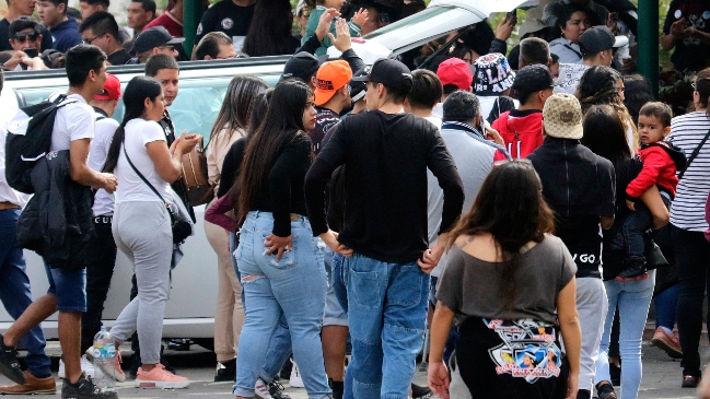 Carabineros resguardó funeral de barrista de Colo Colo cuyo cortejo entró a la fuerza al Monumental
