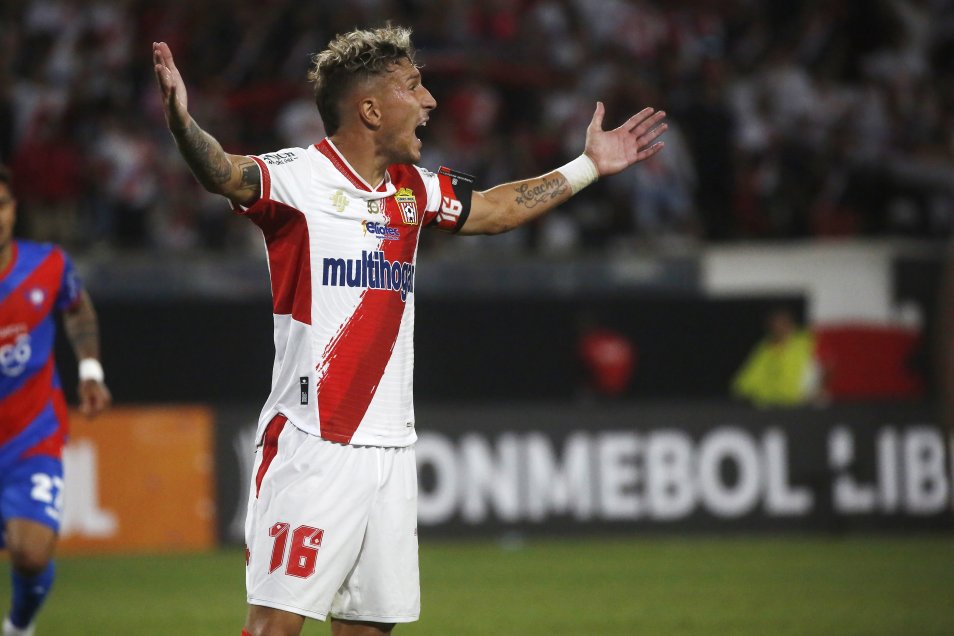 Tomás Aránguiz lidera ranking de jugadores con más pases correctos en el Campeonato