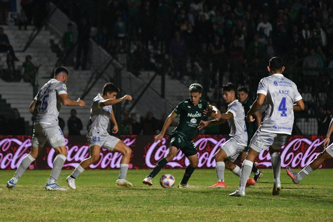 Godoy Cruz de Thomas Galdames rescató un empate ante Sarmiento en Argentina