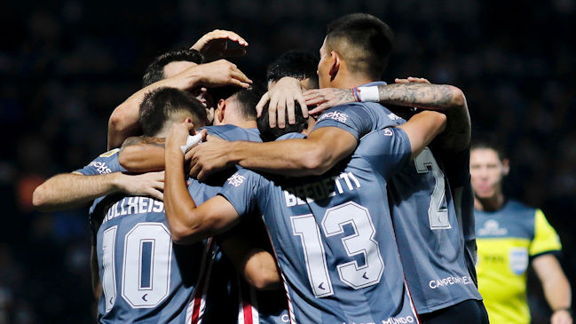 Estudiantes de La Plata abrochó su tercer triunfo seguido en la liga argentina tras vencer a Platense