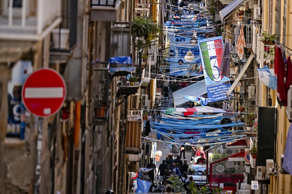 Nápoles prepara sus calles para la conquista del tercer Scudetto de la historia de su club