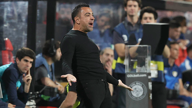 Xavi habló sobre Claudio Bravo: En FC Barcelona fue capitán sin jineta